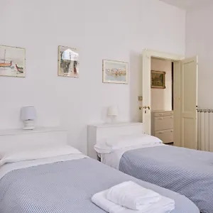 Lustraferi Italy